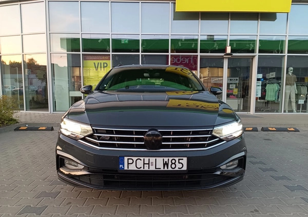 Volkswagen Passat cena 115000 przebieg: 71777, rok produkcji 2020 z Chodzież małe 172